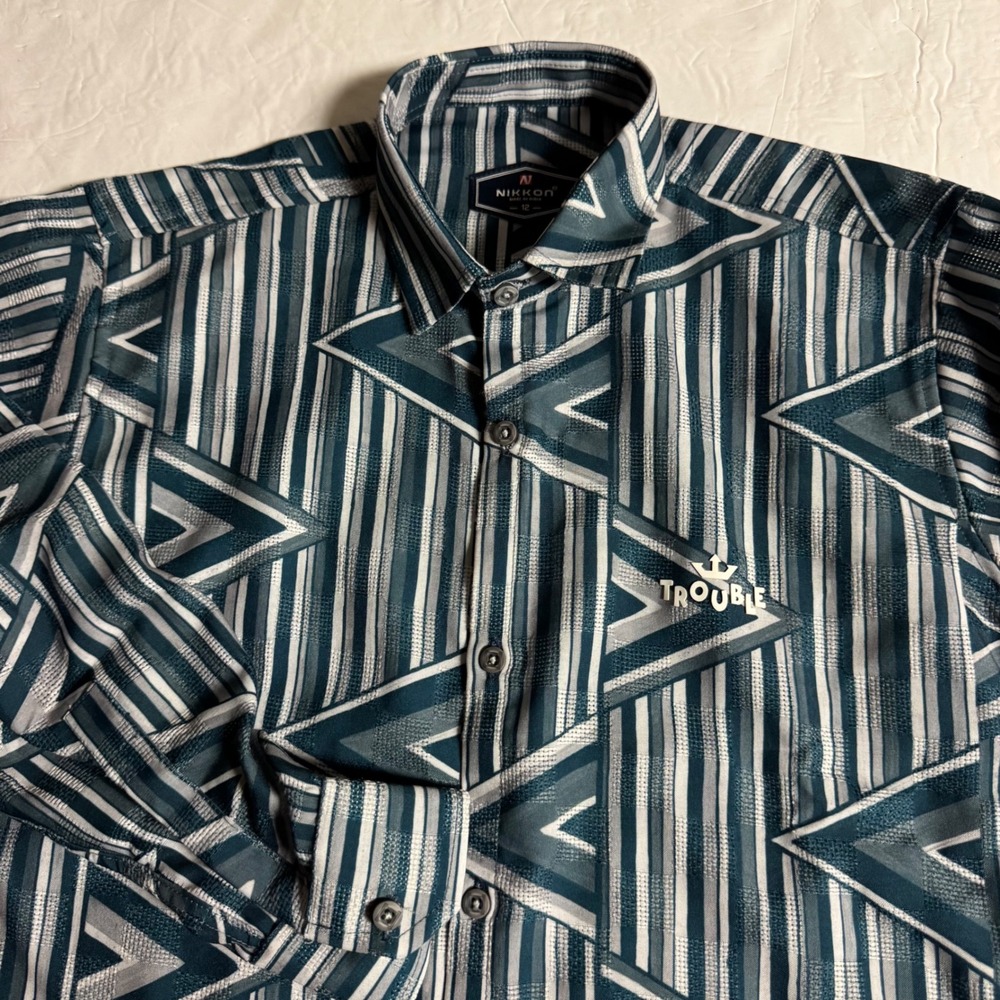 Nikkon Boys Size 12 Geometric Stripe Button Down Shirt Teal Grey Long Sleeve